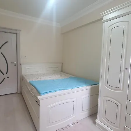 Δωμάτια σε οικογενειακή κατοικία Private In Bayrampasa